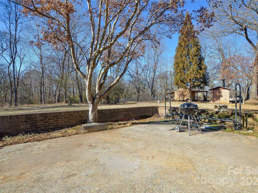 6615 Love Mill Road, Monroe, NC 28110.  MLS# CAR4216044, YatesRealty ID 16315. 