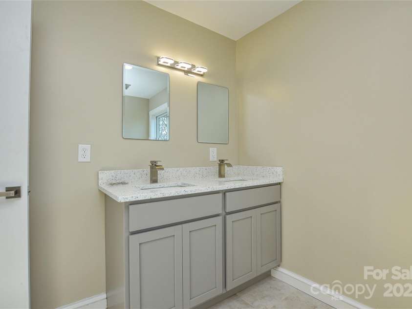 6615 Love Mill Road, Monroe, NC 28110.  MLS# CAR4216044, YatesRealty ID 16315. 