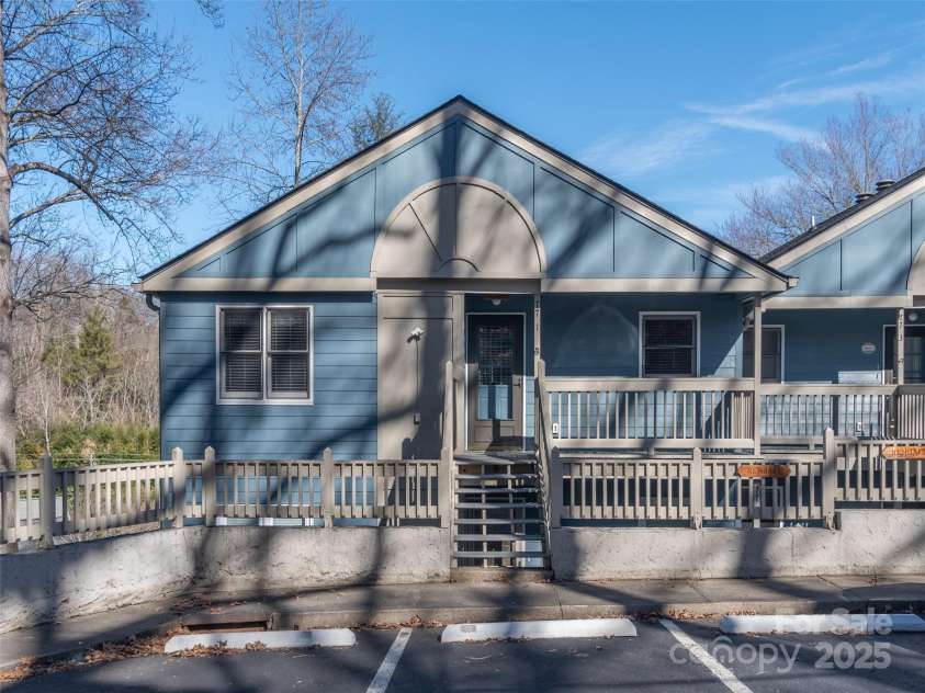 77 Whitfield Way, Lake Junaluska, NC 28745.  MLS# CAR4223705, YatesRealty ID 16316. 