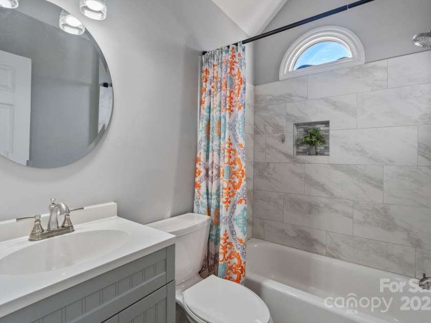 123 Southhaven Drive, Mooresville, NC 28117.  MLS# CAR4322533, YatesRealty ID 16318. 2nd full bath with tiled shower