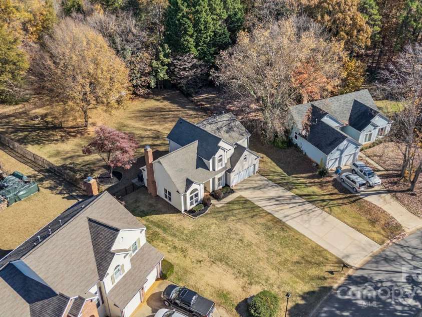 123 Southhaven Drive, Mooresville, NC 28117.  MLS# CAR4322533, YatesRealty ID 16318. Minutes from everything LangTree has to offer! 