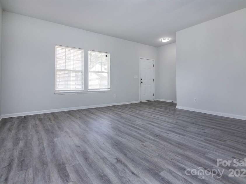 3308 Lemongrass Lane, Charlotte, NC 28214.  MLS# CAR4240451, YatesRealty ID 16319. 