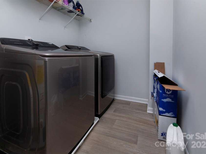 3308 Lemongrass Lane, Charlotte, NC 28214.  MLS# CAR4240451, YatesRealty ID 16319. 