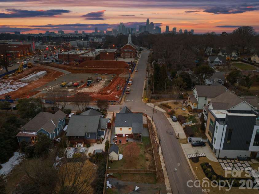 1424 Nandina Street, Charlotte, NC 28205.  MLS# CAR4337153, YatesRealty ID 1632. 