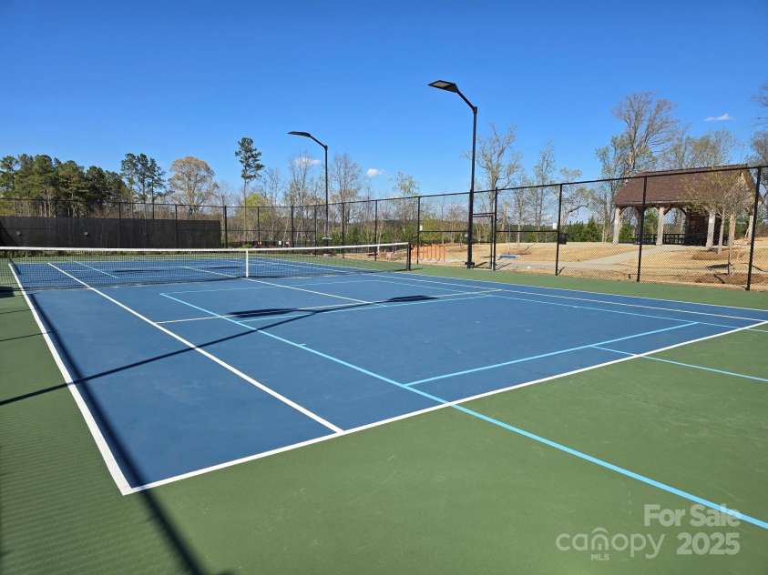 525 Cellini Place, Mount Holly, NC 28120.  MLS# CAR4240856, YatesRealty ID 16320. 