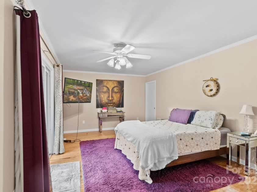 3 Azalea Terrace, Asheville, NC 28803.  MLS# CAR4252492, YatesRealty ID 16321. 