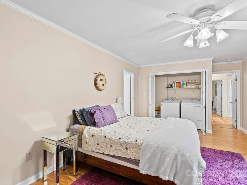 3 Azalea Terrace, Asheville, NC 28803.  MLS# CAR4252492, YatesRealty ID 16321. 