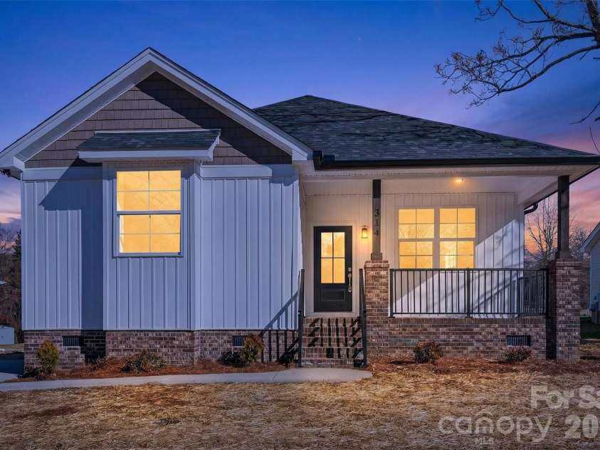 314 Huffman Road, Gastonia, NC 28056.  MLS# CAR4335050, YatesRealty ID 16321. 