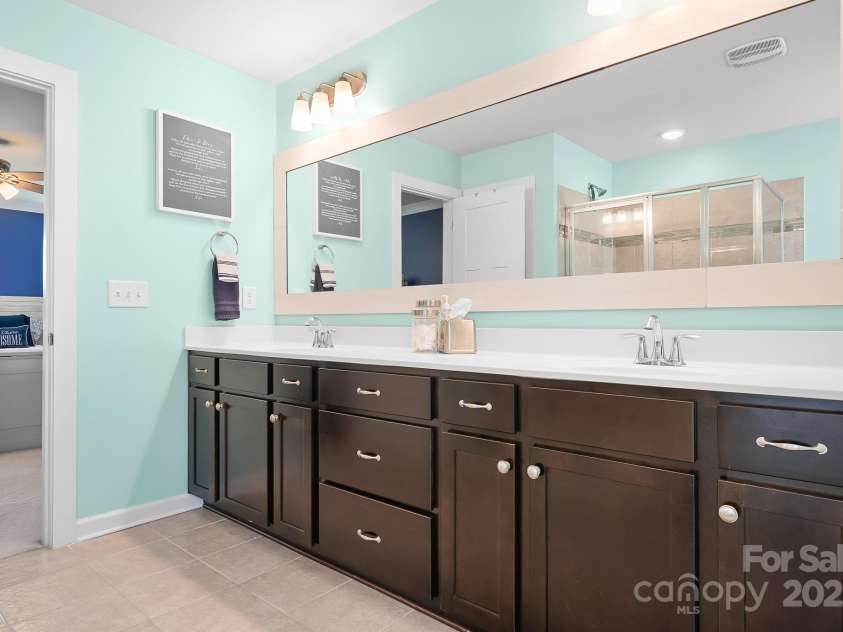 13359 Caite Ridge Road, Davidson, NC 28036.  MLS# CAR4252909, YatesRealty ID 16322. 