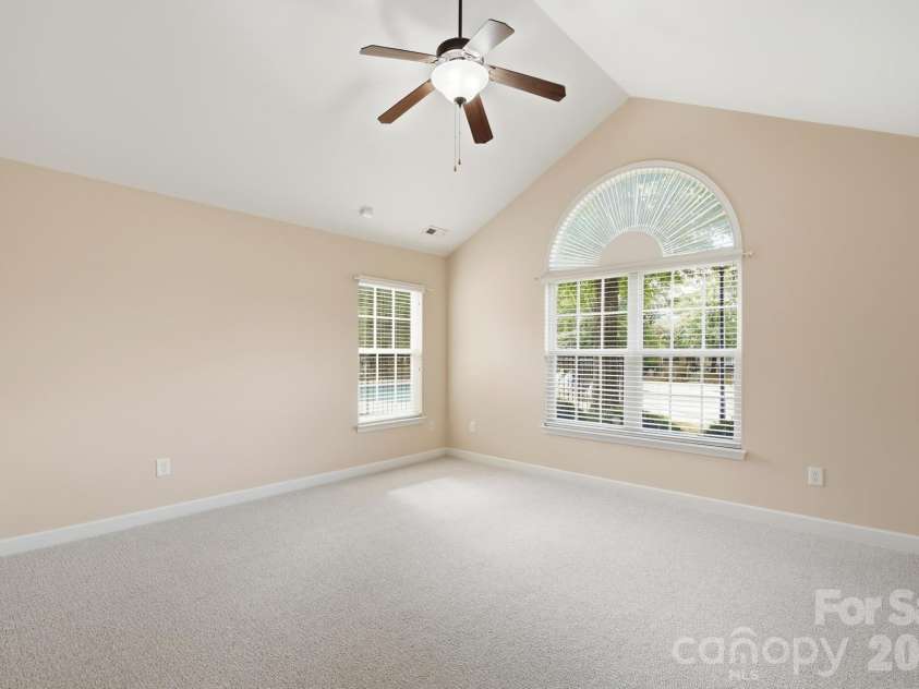 5518 Prosperity View Drive, Charlotte, NC 28269.  MLS# CAR4431968, YatesRealty ID 16323. 2nd bedroom