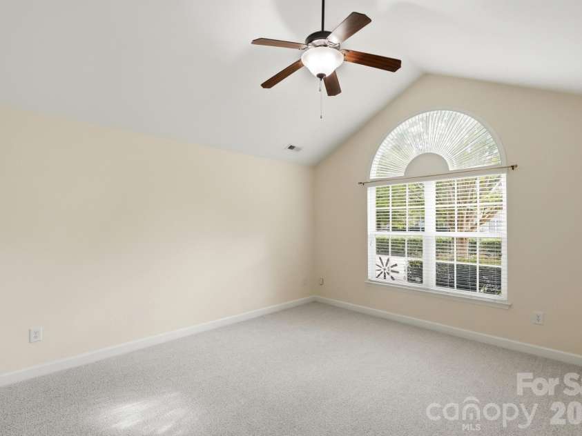 5518 Prosperity View Drive, Charlotte, NC 28269.  MLS# CAR4431968, YatesRealty ID 16323. Master