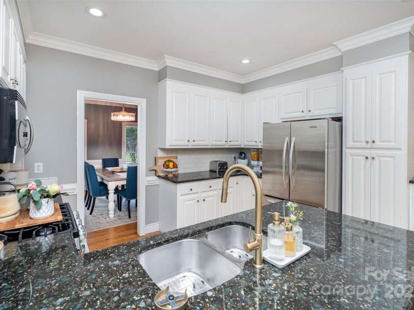 915 Waterview Lane, Monroe, NC 28110.  MLS# CAR4257916, YatesRealty ID 16323. 