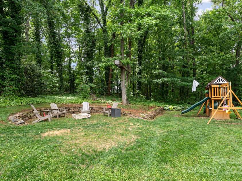 915 Waterview Lane, Monroe, NC 28110.  MLS# CAR4257916, YatesRealty ID 16323. 