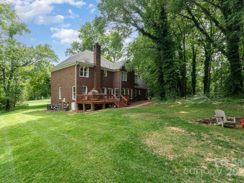 915 Waterview Lane, Monroe, NC 28110.  MLS# CAR4257916, YatesRealty ID 16323. 