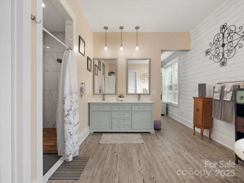 925 Hamilton Road, Chester, SC 29706.  MLS# CAR4260104, YatesRealty ID 16325. 