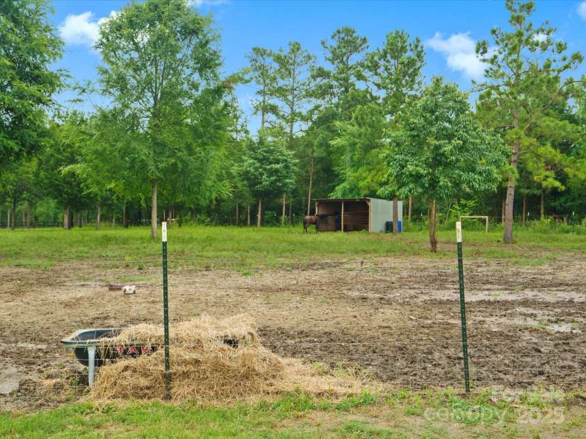 925 Hamilton Road, Chester, SC 29706.  MLS# CAR4260104, YatesRealty ID 16325. 