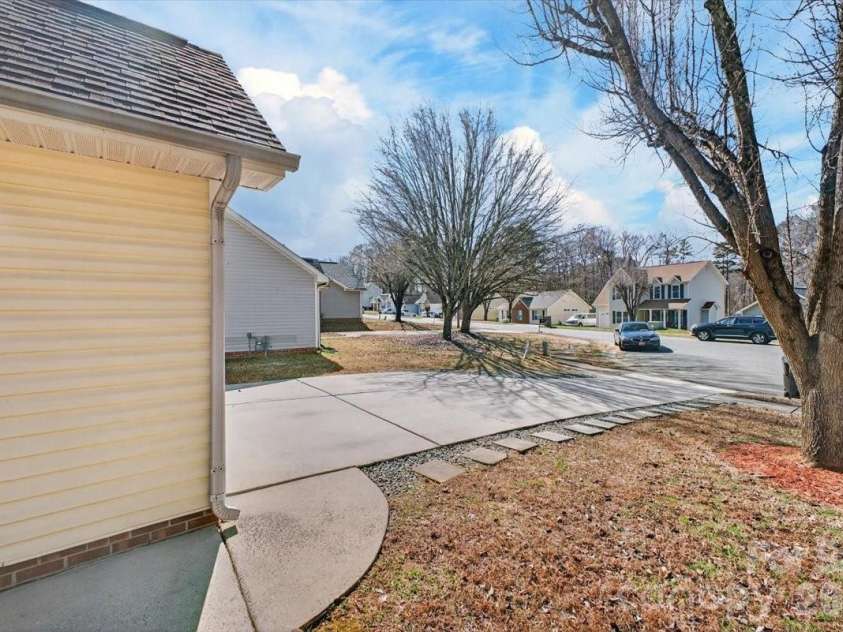 7124 Rumple Road, Charlotte, NC 28262.  MLS# CAR4337483, YatesRealty ID 16326. 