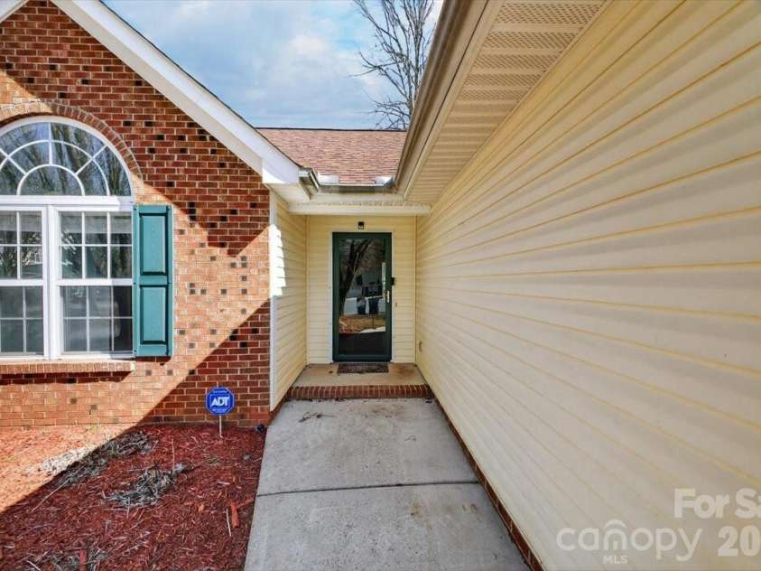 7124 Rumple Road, Charlotte, NC 28262.  MLS# CAR4337483, YatesRealty ID 16326. 