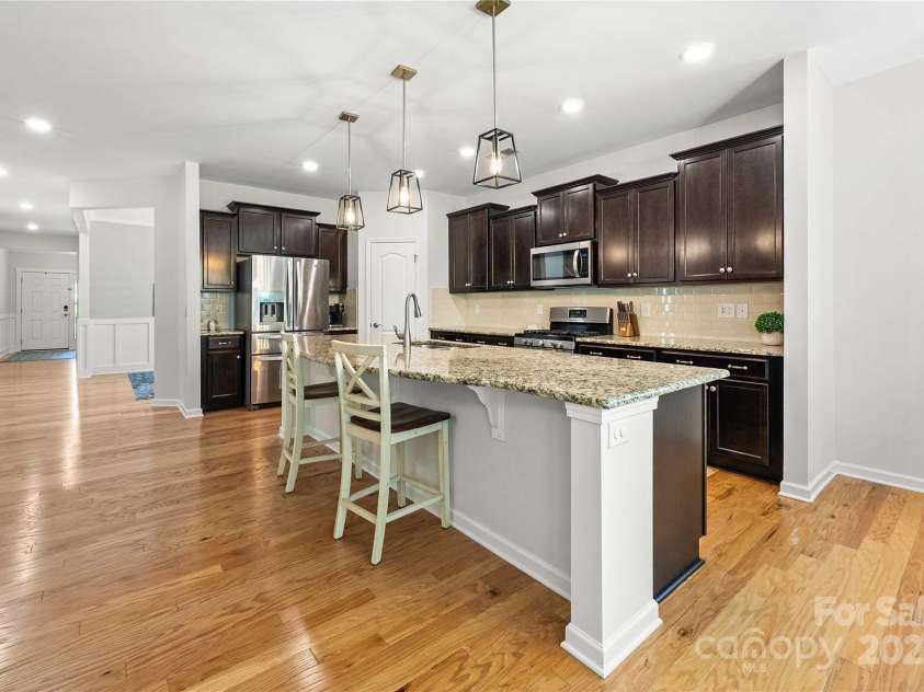 2333 Talon Point Circle, Fort Mill, SC 29715.  MLS# CAR4248868, YatesRealty ID 16327. 