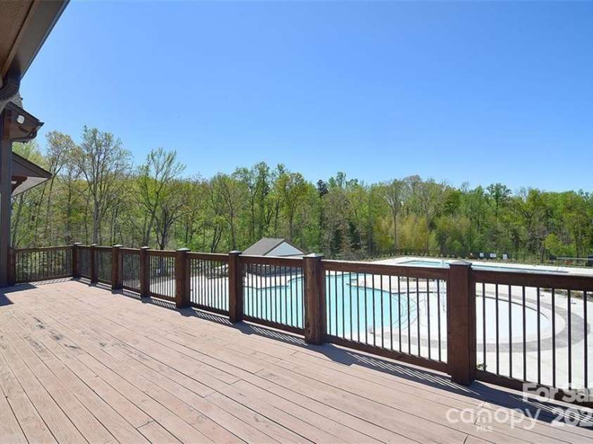 2333 Talon Point Circle, Fort Mill, SC 29715.  MLS# CAR4248868, YatesRealty ID 16327. 