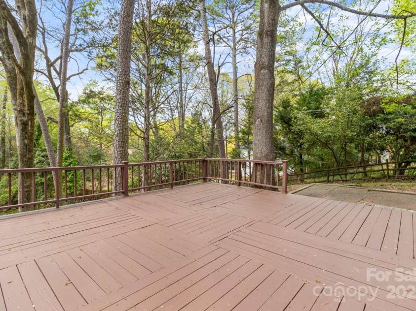 6614 Old Providence Road, Charlotte, NC 28226.  MLS# CAR4241180, YatesRealty ID 16328. Deck