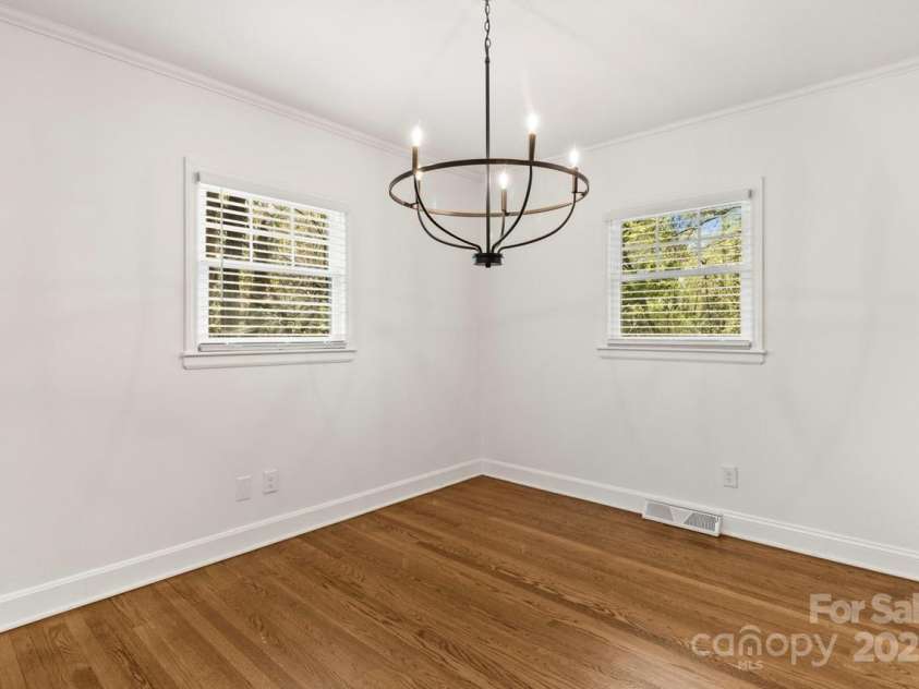 6614 Old Providence Road, Charlotte, NC 28226.  MLS# CAR4241180, YatesRealty ID 16328. Dining Area