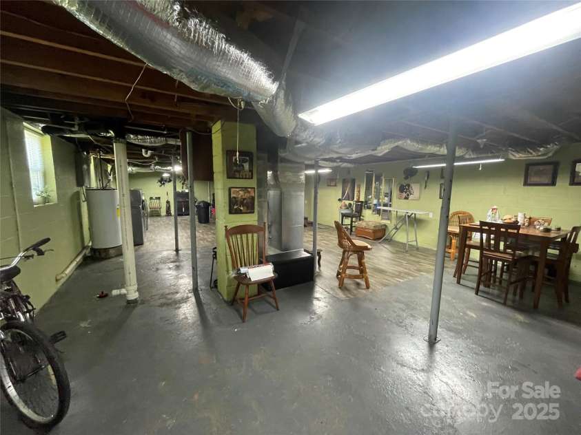 739 Owls Den Road, Lincolnton, NC 28092.  MLS# CAR4256325, YatesRealty ID 16329. 