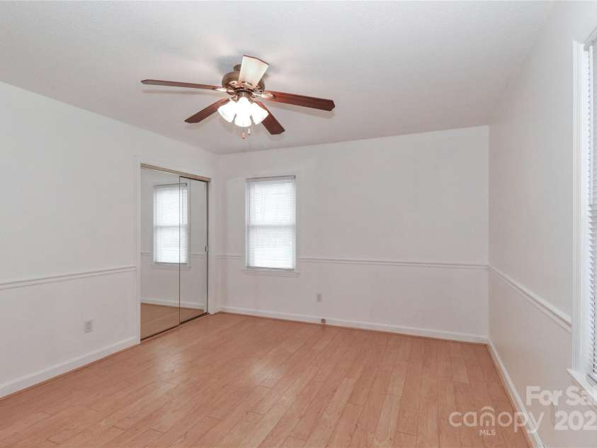 105 Kiser Lane, Statesville, NC 28677.  MLS# CAR4199756, YatesRealty ID 1633. 