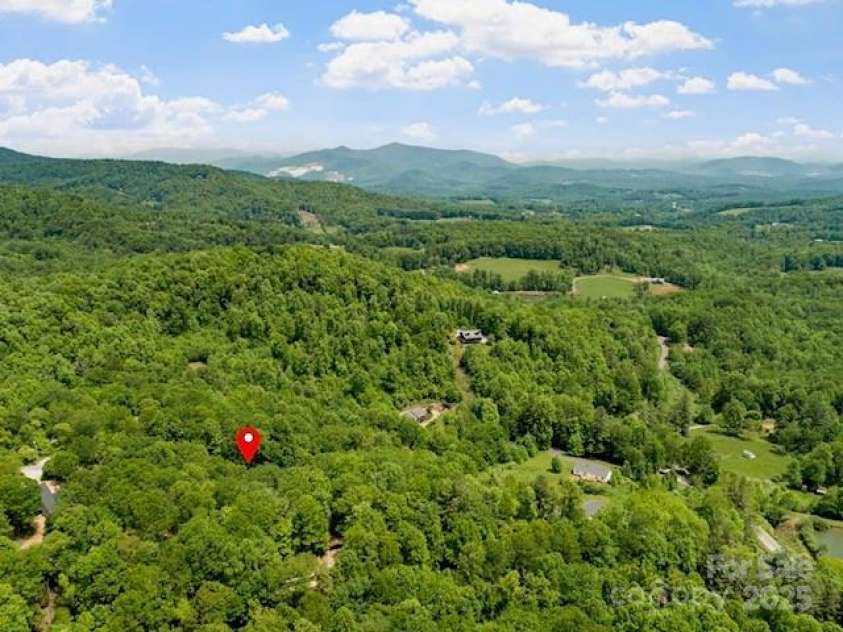 167 Simmons Ridge Road, Spruce Pine, NC 28777.  MLS# CAR4287877, YatesRealty ID 1633. 