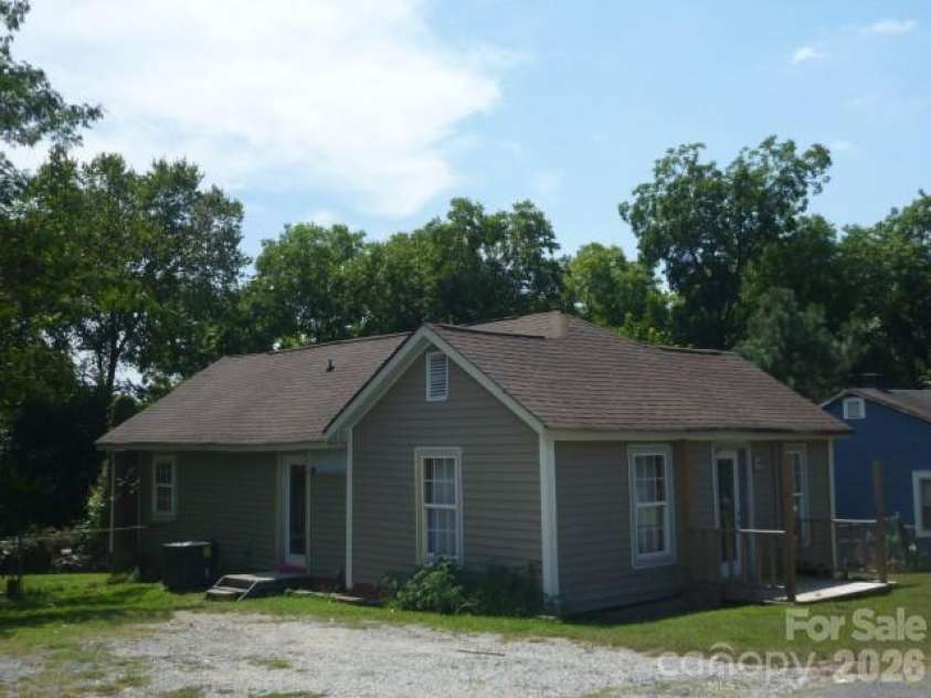 1907 Marshall Avenue, Gastonia, NC 28052.  MLS# CAR4334021, YatesRealty ID 1633. 