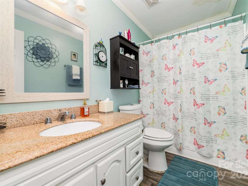 2401 Hoffman Street, Gastonia, NC 28054.  MLS# CAR4260164, YatesRealty ID 16330. 