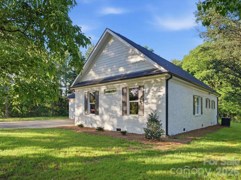 1491 Cedar Grove Road, Clover, SC 29710.  MLS# CAR4341888, YatesRealty ID 16331. 