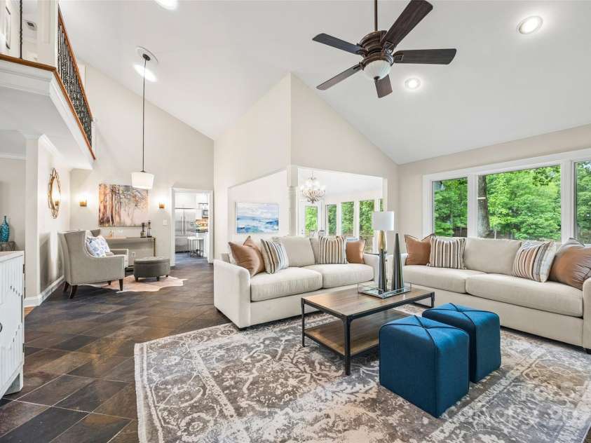 18028 Broken Woods Road, Charlotte, NC 28278.  MLS# CAR4255831, YatesRealty ID 16331. Open concept