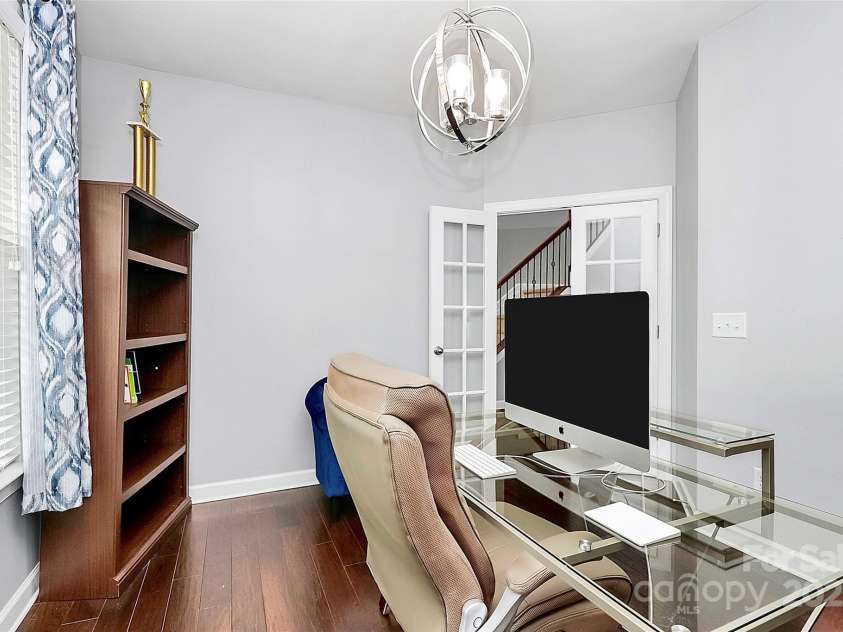 14125 Derby Farm Lane, Charlotte, NC 28278.  MLS# CAR4223432, YatesRealty ID 16334. 