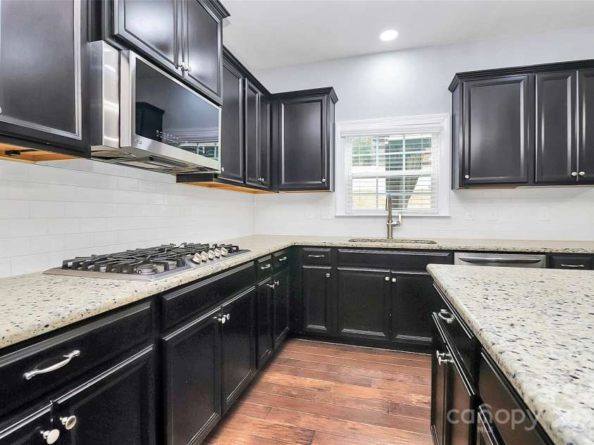 14125 Derby Farm Lane, Charlotte, NC 28278.  MLS# CAR4223432, YatesRealty ID 16334. 