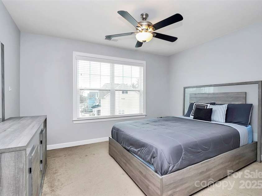14125 Derby Farm Lane, Charlotte, NC 28278.  MLS# CAR4223432, YatesRealty ID 16334. 
