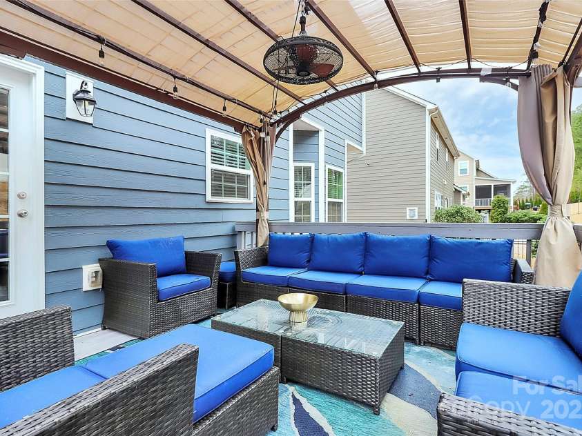 14125 Derby Farm Lane, Charlotte, NC 28278.  MLS# CAR4223432, YatesRealty ID 16334. 