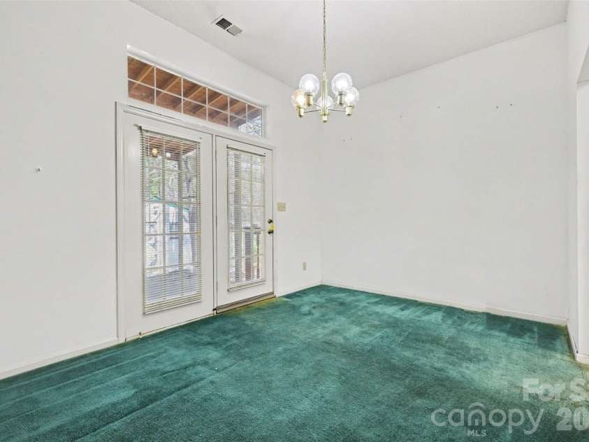 2008 Sloan Drive, Charlotte, NC 28208.  MLS# CAR4362816, YatesRealty ID 16335. 