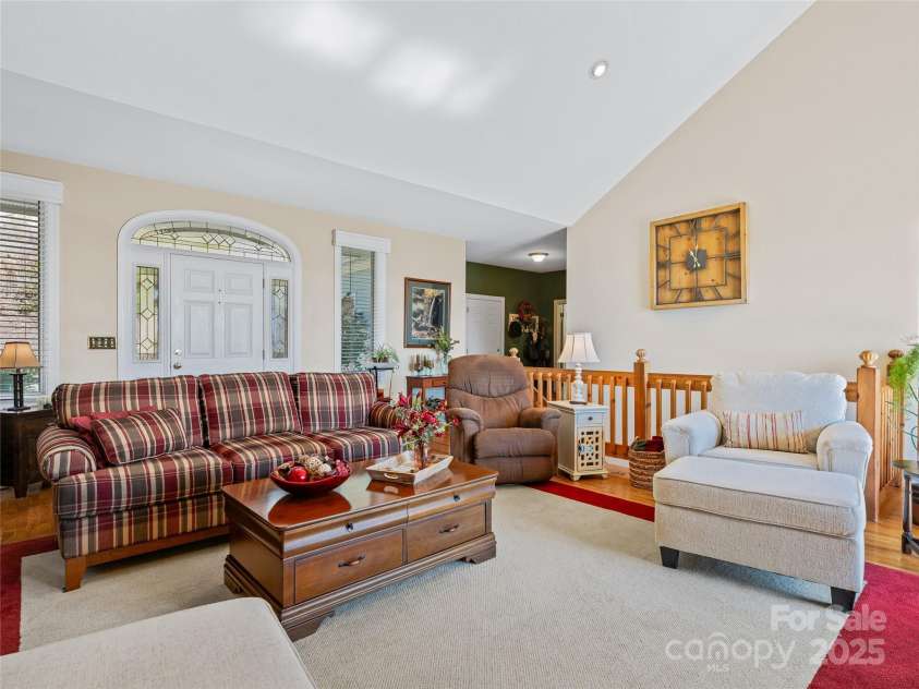 288 Hawks Point Drive, Zirconia, NC 28790.  MLS# CAR4239800, YatesRealty ID 16335. 