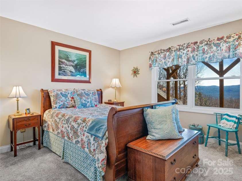 288 Hawks Point Drive, Zirconia, NC 28790.  MLS# CAR4239800, YatesRealty ID 16335. 