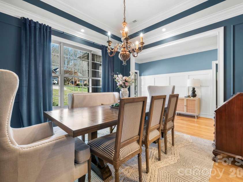 402 Golfview Court, Lenoir, NC 28645.  MLS# CAR4332999, YatesRealty ID 16337. Dining Room