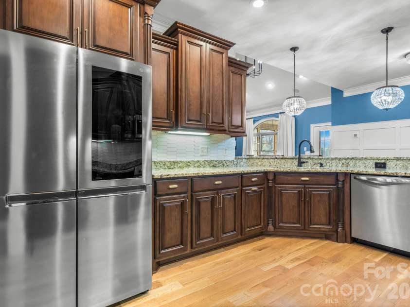 402 Golfview Court, Lenoir, NC 28645.  MLS# CAR4332999, YatesRealty ID 16337. Kitchen