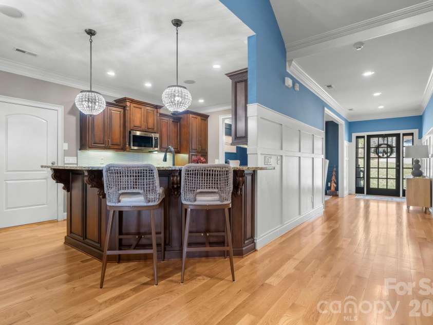402 Golfview Court, Lenoir, NC 28645.  MLS# CAR4332999, YatesRealty ID 16337. Open kitchen and entry