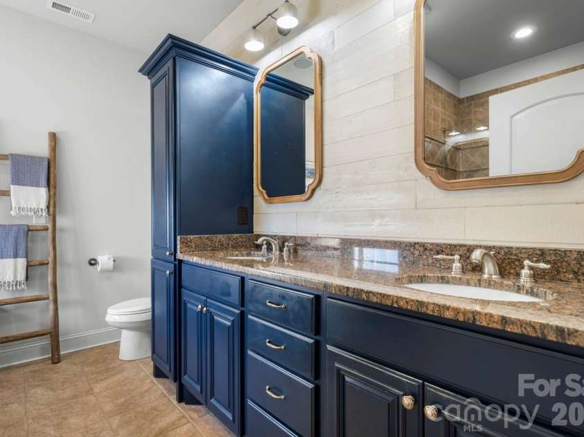 402 Golfview Court, Lenoir, NC 28645.  MLS# CAR4332999, YatesRealty ID 16337. Owners