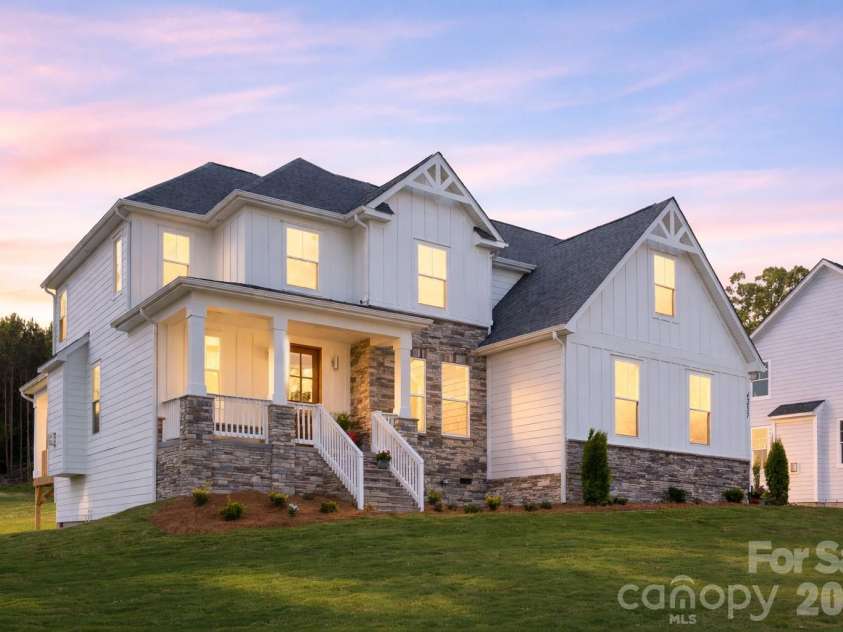 4257 Candlewood Drive, Sherrills Ford, NC 28673.  MLS# CAR4389916, YatesRealty ID 16338. 