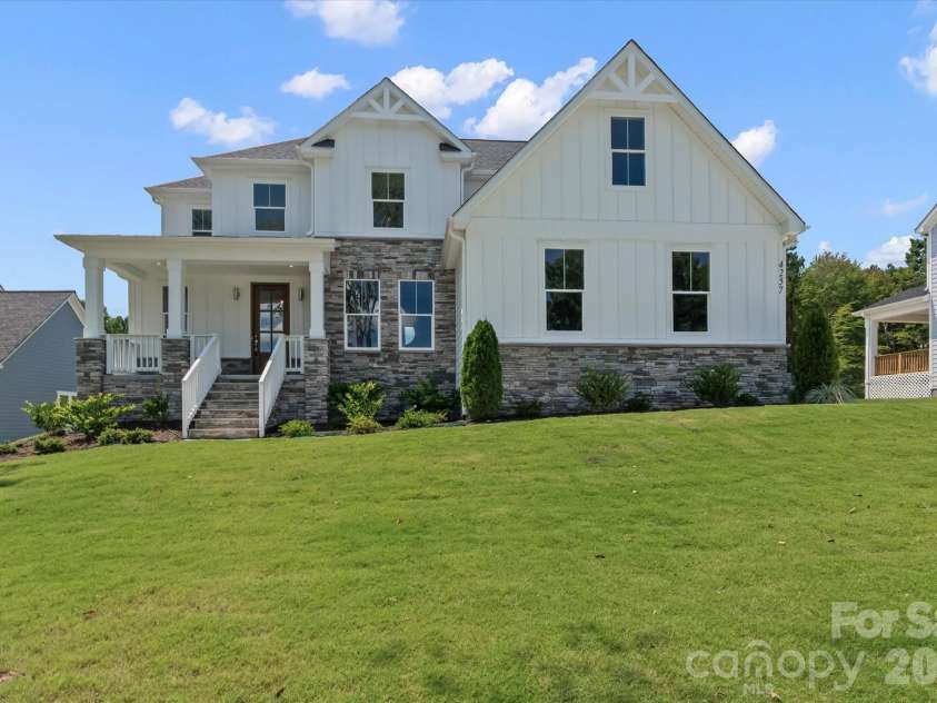 4257 Candlewood Drive, Sherrills Ford, NC 28673.  MLS# CAR4389916, YatesRealty ID 16338. 