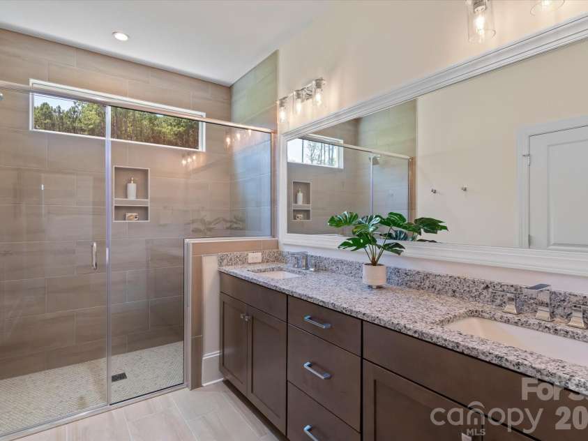 4257 Candlewood Drive, Sherrills Ford, NC 28673.  MLS# CAR4389916, YatesRealty ID 16338. 