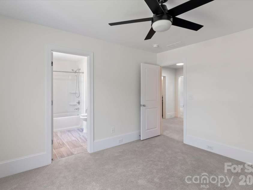 4257 Candlewood Drive, Sherrills Ford, NC 28673.  MLS# CAR4389916, YatesRealty ID 16338. 