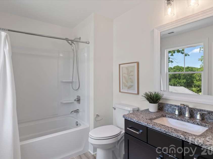 4257 Candlewood Drive, Sherrills Ford, NC 28673.  MLS# CAR4389916, YatesRealty ID 16338. 