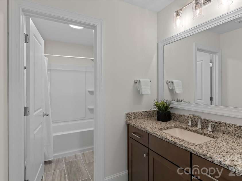 4257 Candlewood Drive, Sherrills Ford, NC 28673.  MLS# CAR4389916, YatesRealty ID 16338. 